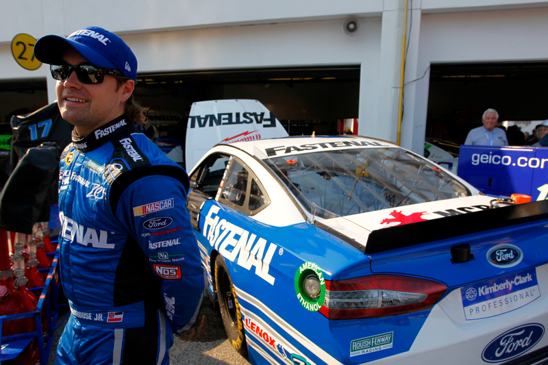 Illustration for article titled Ricky Stenhouse Jr. Is Growing This Glorious Mullet